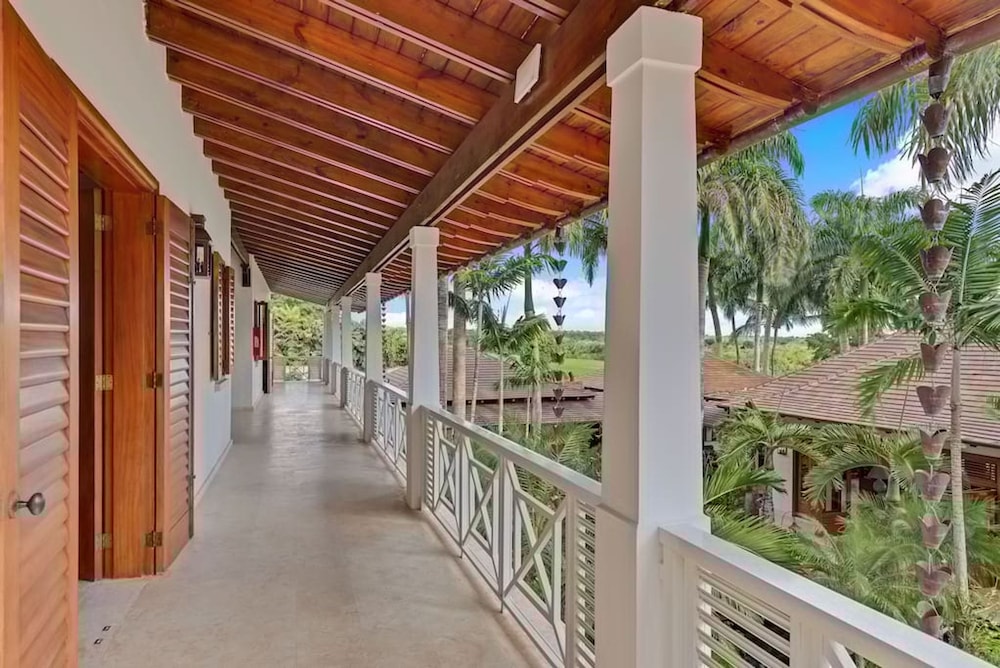 Magnificent Eight Bedroom Holiday Home