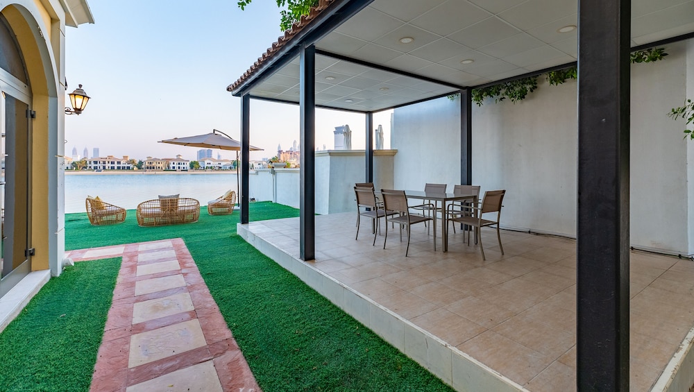 Signature Palm Villas - Mint Stay
