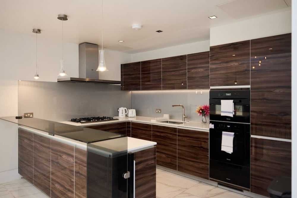 The Radnor Mews Residence Stylish 3bdr Mews House