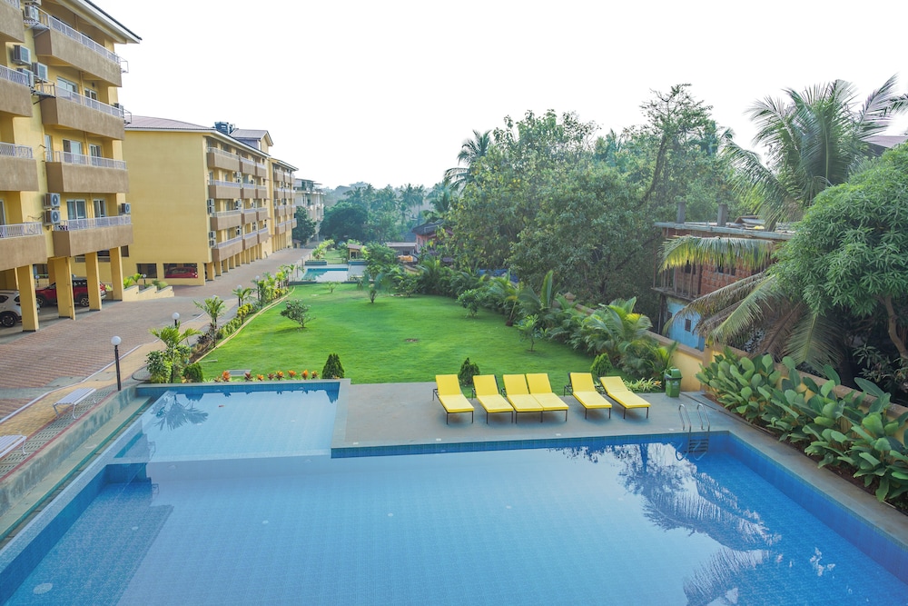 Alaya Stays Veera Marina 3 BHK Apartment