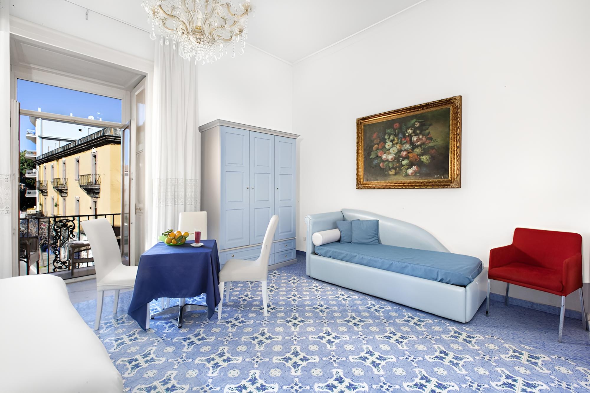 Piazza Tasso B&B Relais view 4