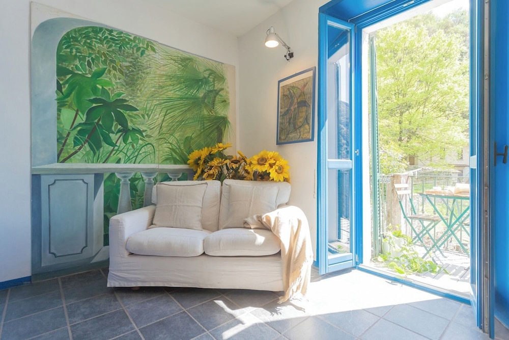 Deriva Apartment on Careno's Beach by Rent all Como