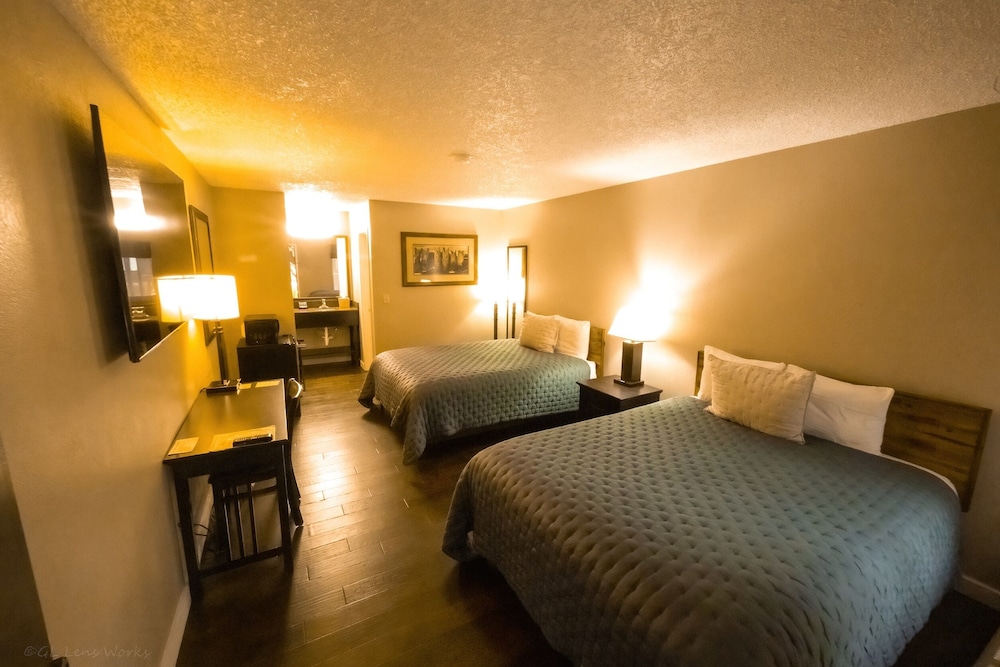 Rayburn Resorts