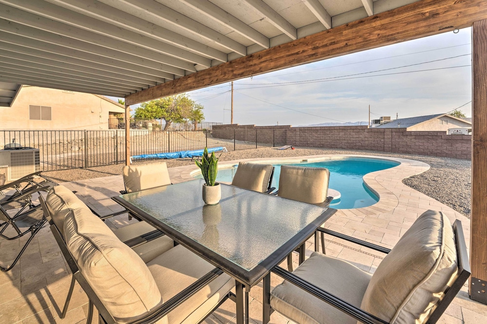 Desert Getaway w/ Pool, 2 Mi to Lake Havasu! view 5