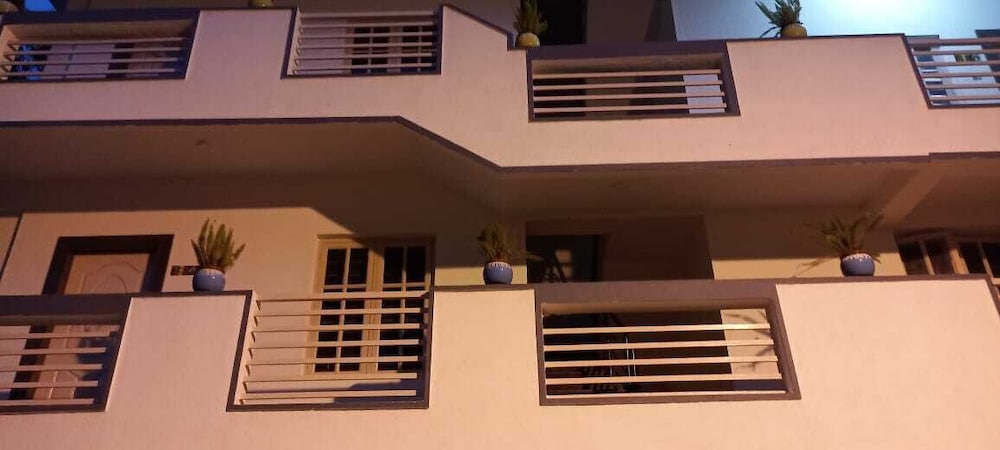 Urban Stay Adams Service Apartment view 4
