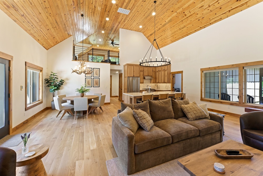 4 Catkin 4 Bedroom Home