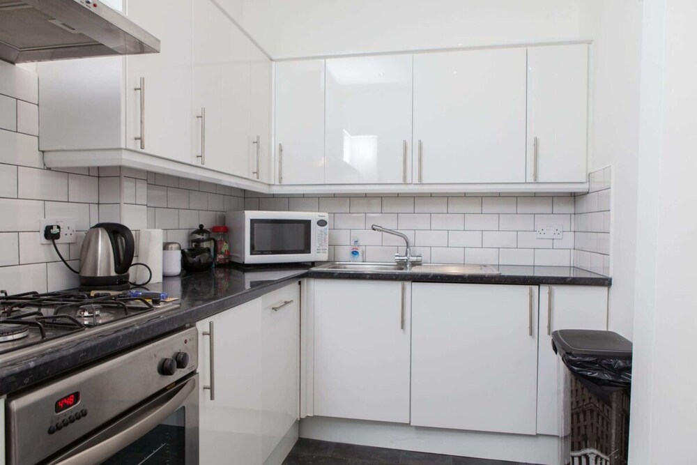 Stylish 3 Bedroom Apartment