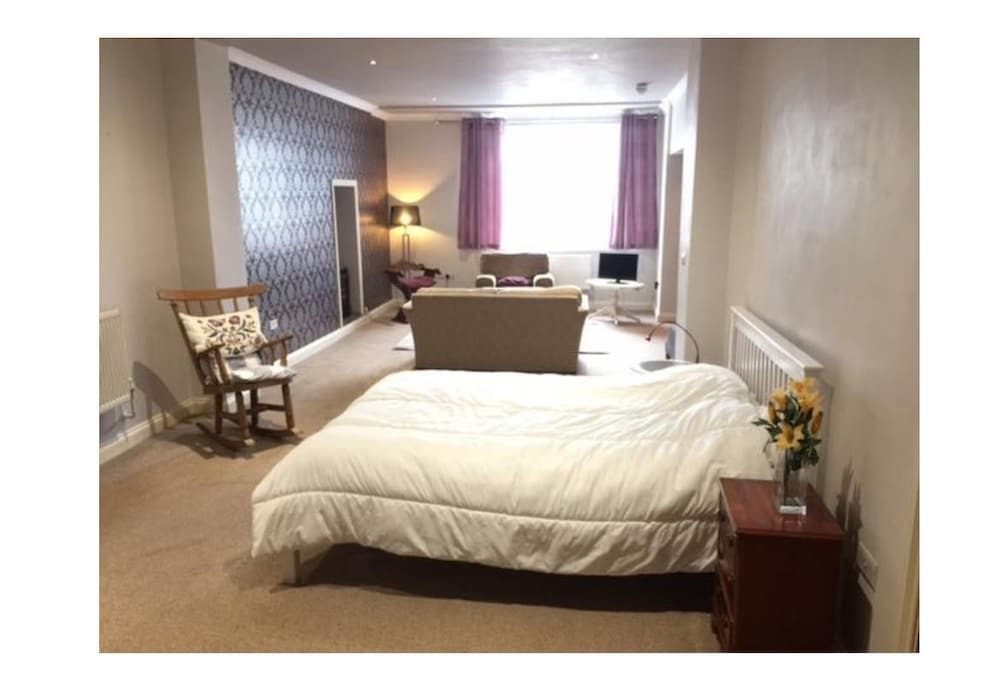 St Leonards Seaside Apartment view 2