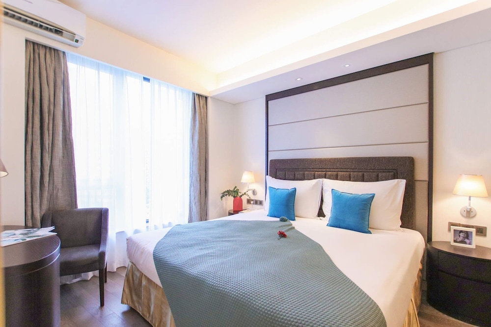 Tyms APT Hengshan RD Near IAPM K11 Line9