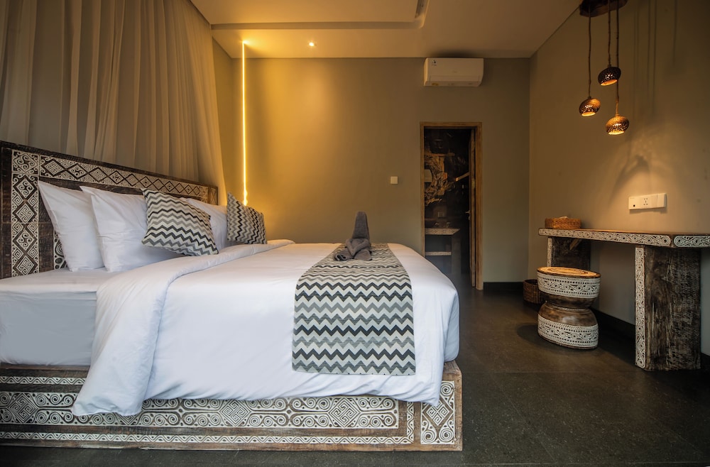 Luxury-Sang Villa-Central Sanur