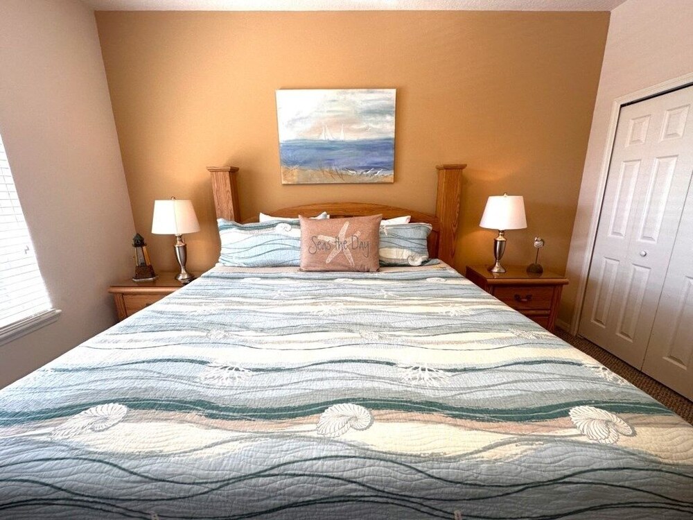 Amazing 5 Bd Home Only 8 Min From Disney 5 Bedroom Villa by RedAwning view 4