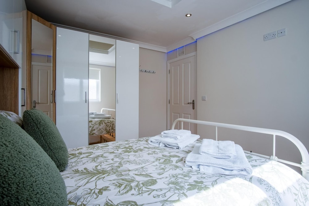 Ridgeway Hideaway - 1 Bedroom Holiday Home - Manorbier
