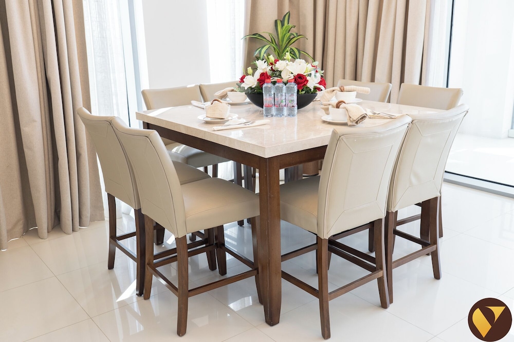 Icon Bay Creek Harbour Waterfront Living