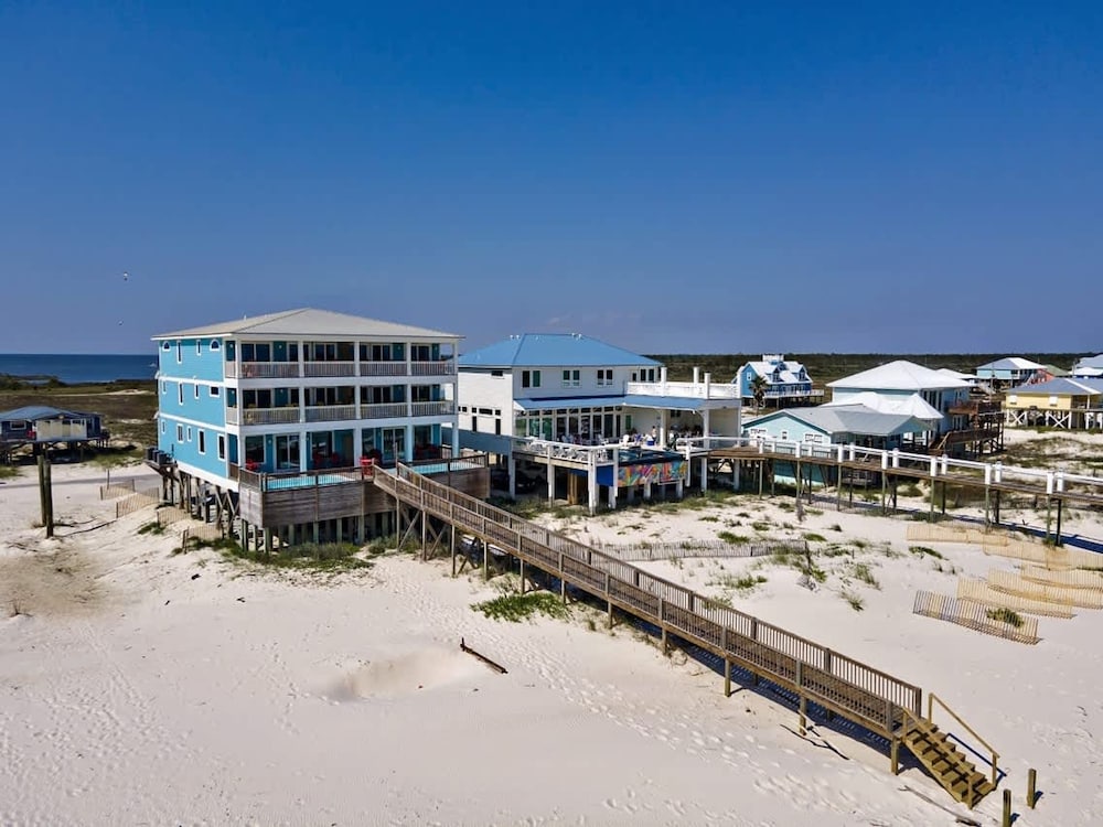 Beachfront 5bed Easybreezy East