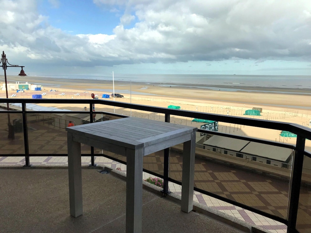 Seaside Escape w/ Balcony