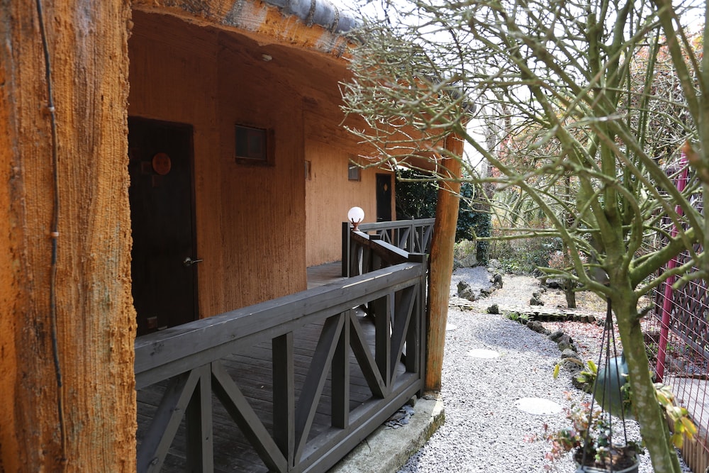 Gomangnan Dol Pension