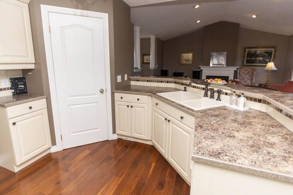 Wilson Vines Awaits Your Arrival in Hillier - Image 3