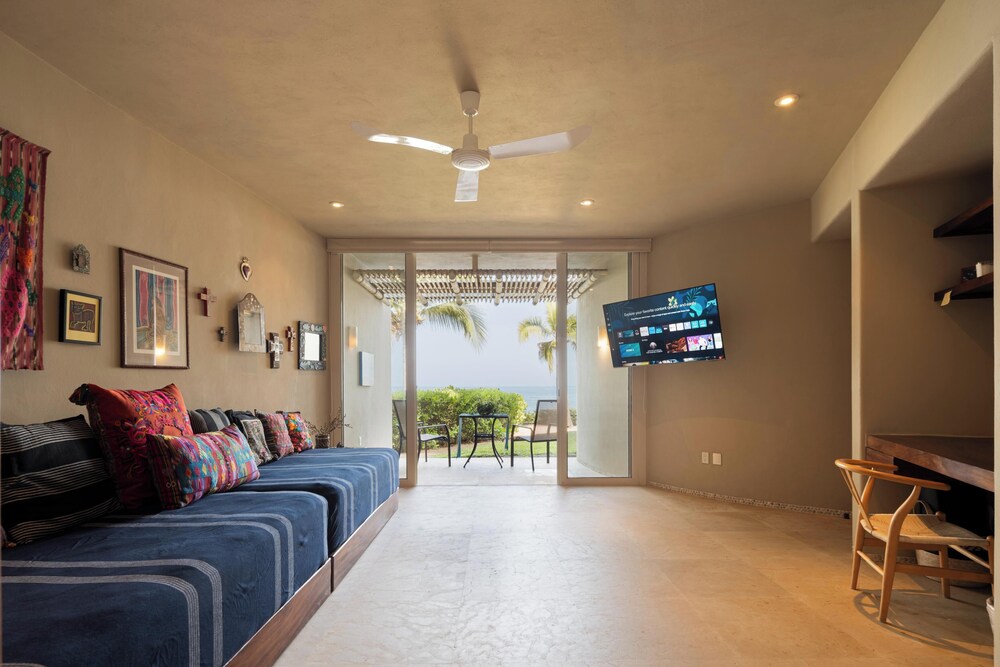 Punta Majahua Condos