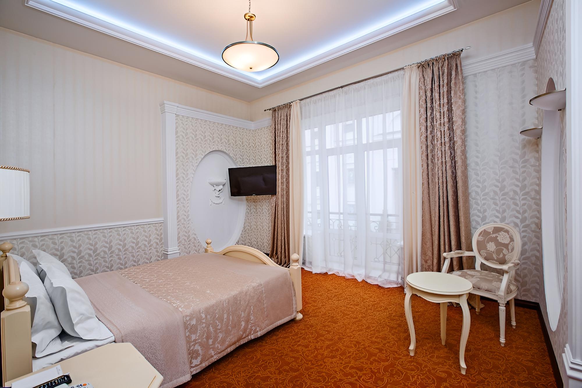Metropol Hotel