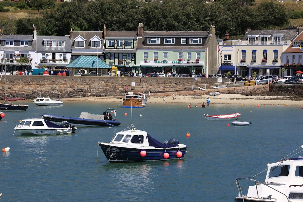 The Dolphin Hotel