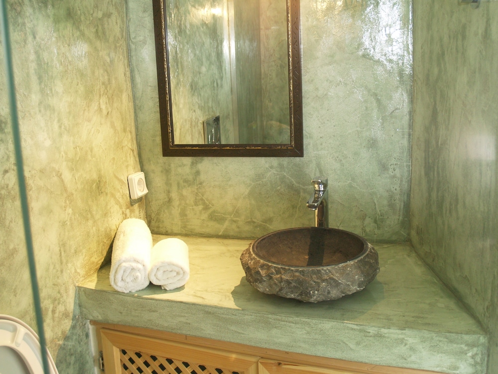 Photo 31