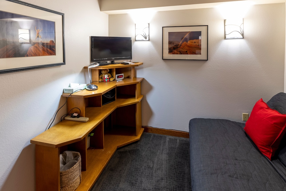 One Bedroom Condos at Powderhorn Lodge - Solitude UT