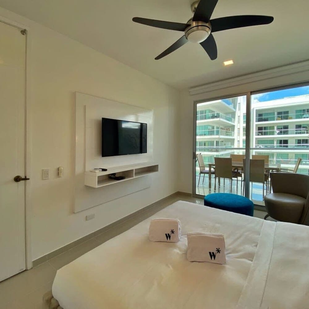 w Incredible 2BR w Unique View n AC