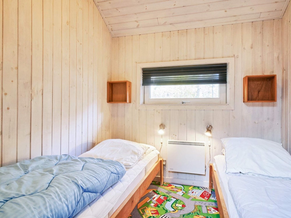 8 Person Holiday Home in Nexo-by Traum view 3