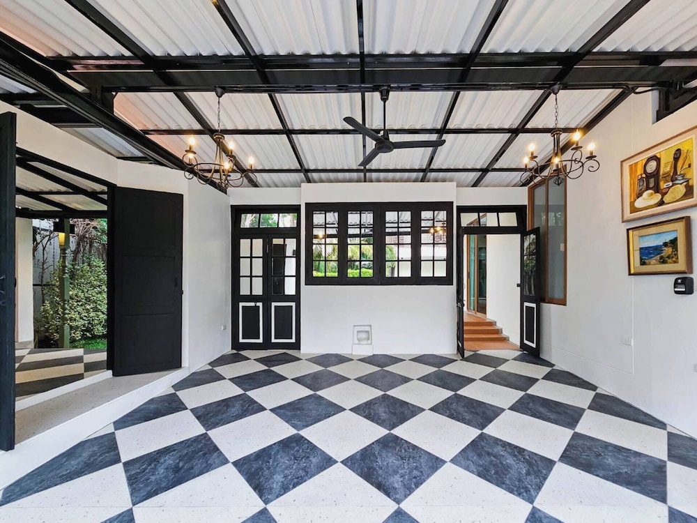 Serava Pet-Friendly Pool Villa Huahin