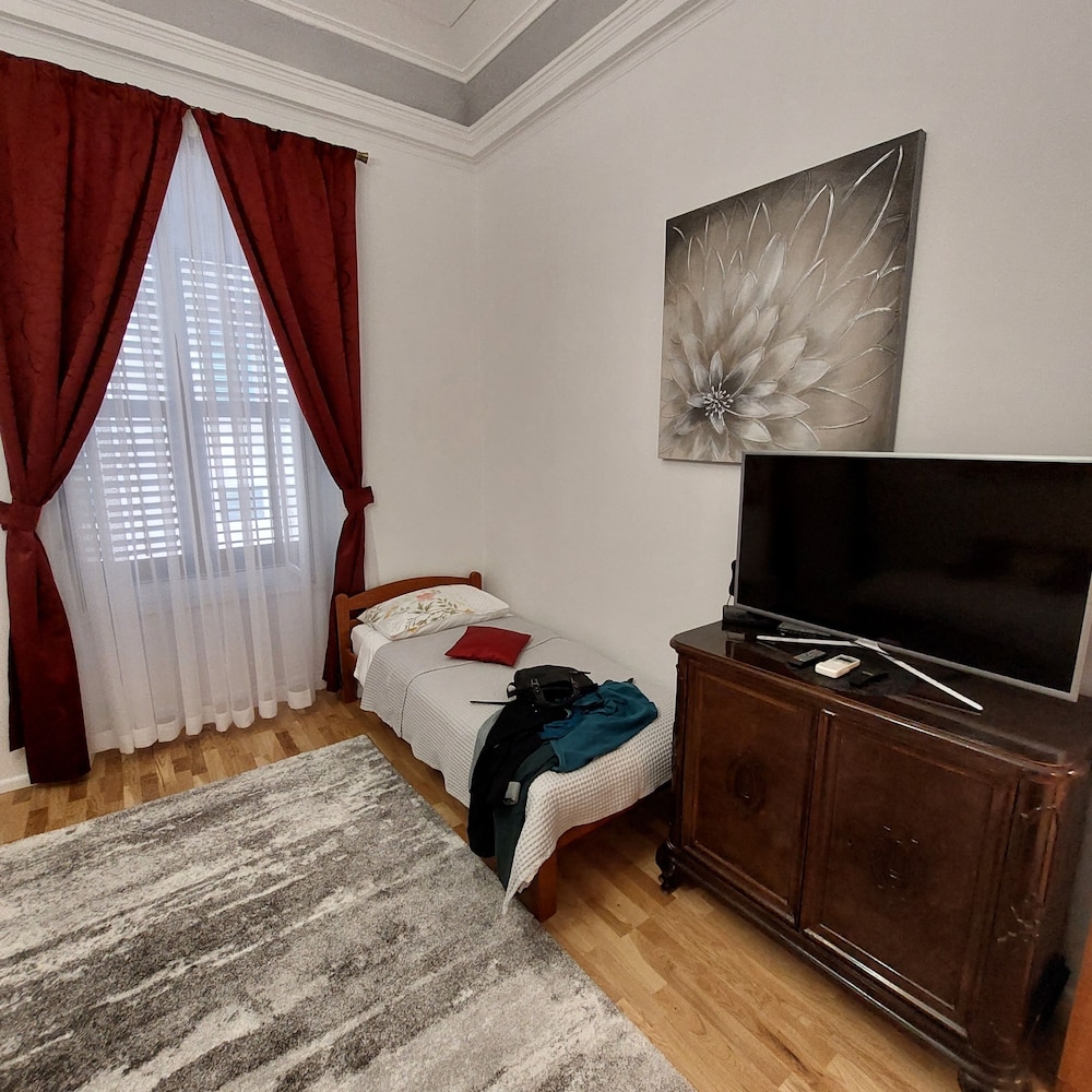 Apartments Nerio