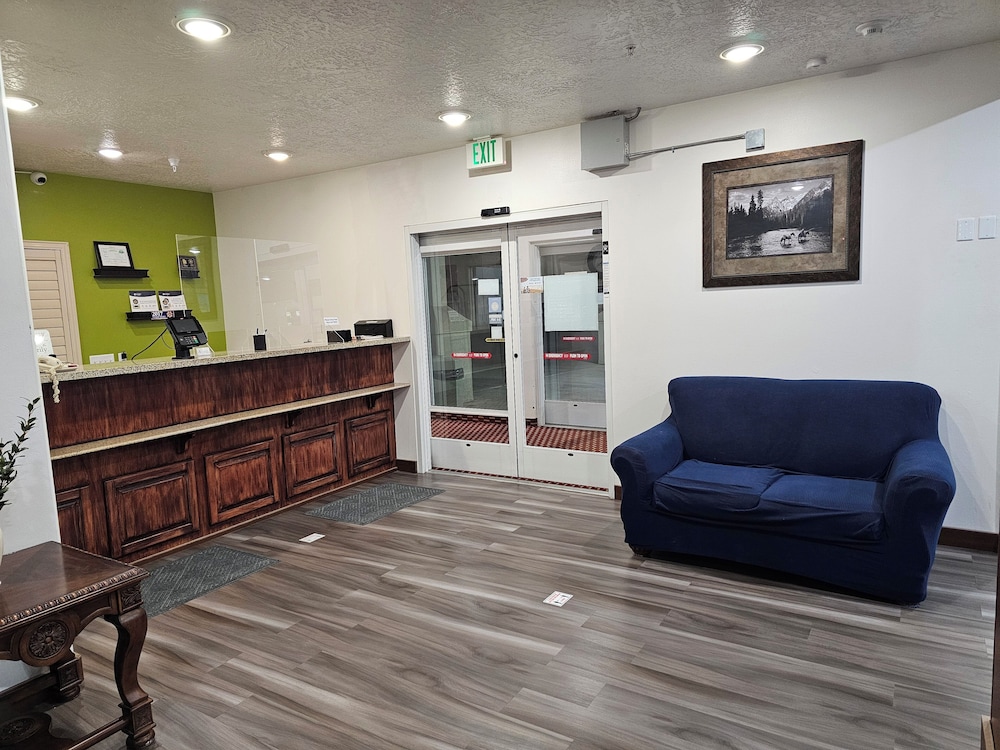 Vernal Vacations - Executive Inn and Suites Extended Stay in Vernal - Property Image 4