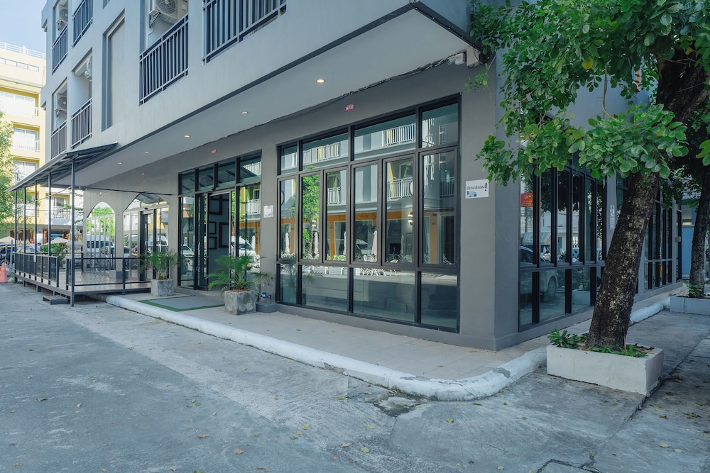Di Yana Patong