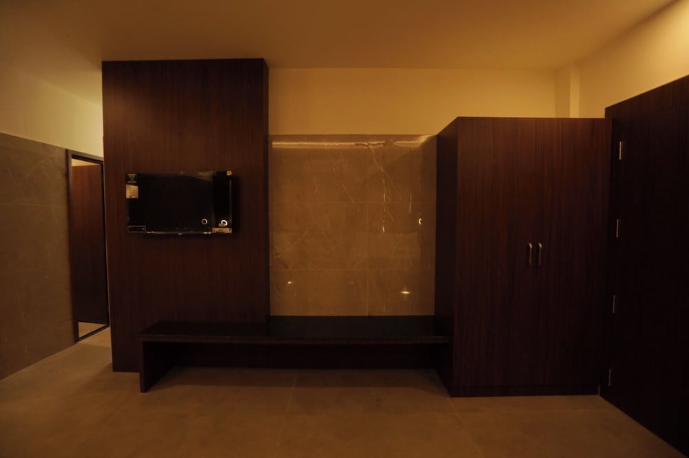 Arthana Residency Hotel