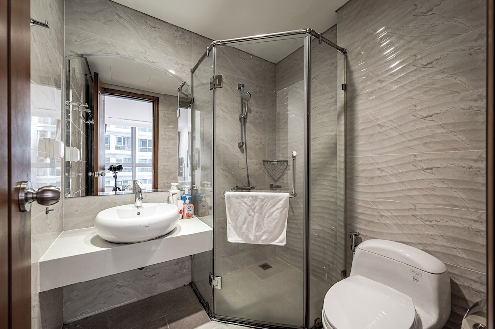 Vinhomes Central Park Apartment by Hava