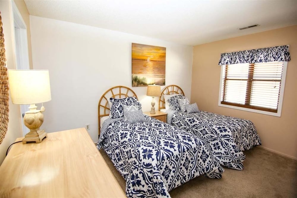 Guest Cottage 57 4 Bedroom Condo