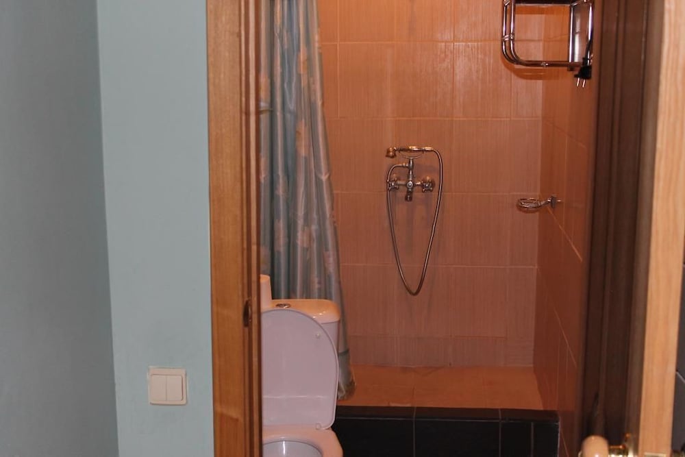 Mirniy Sun Cottage view 5
