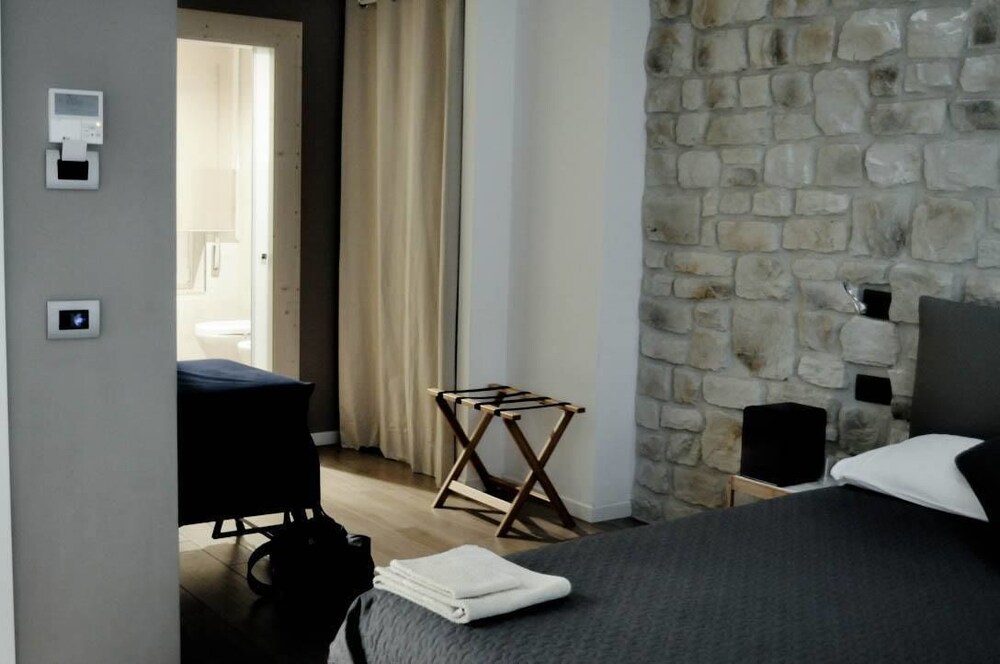 Olivia Rooms Teocrito photo 3