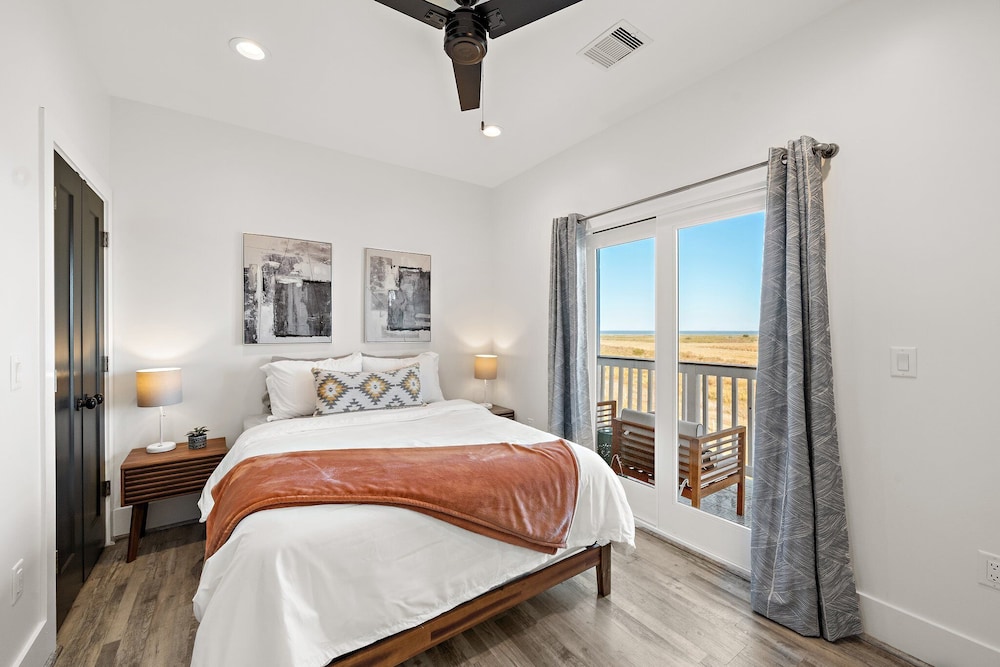 Pura Vida view 5