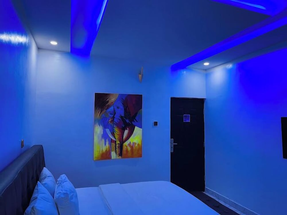 Villa Maxili Hotel and Apartment