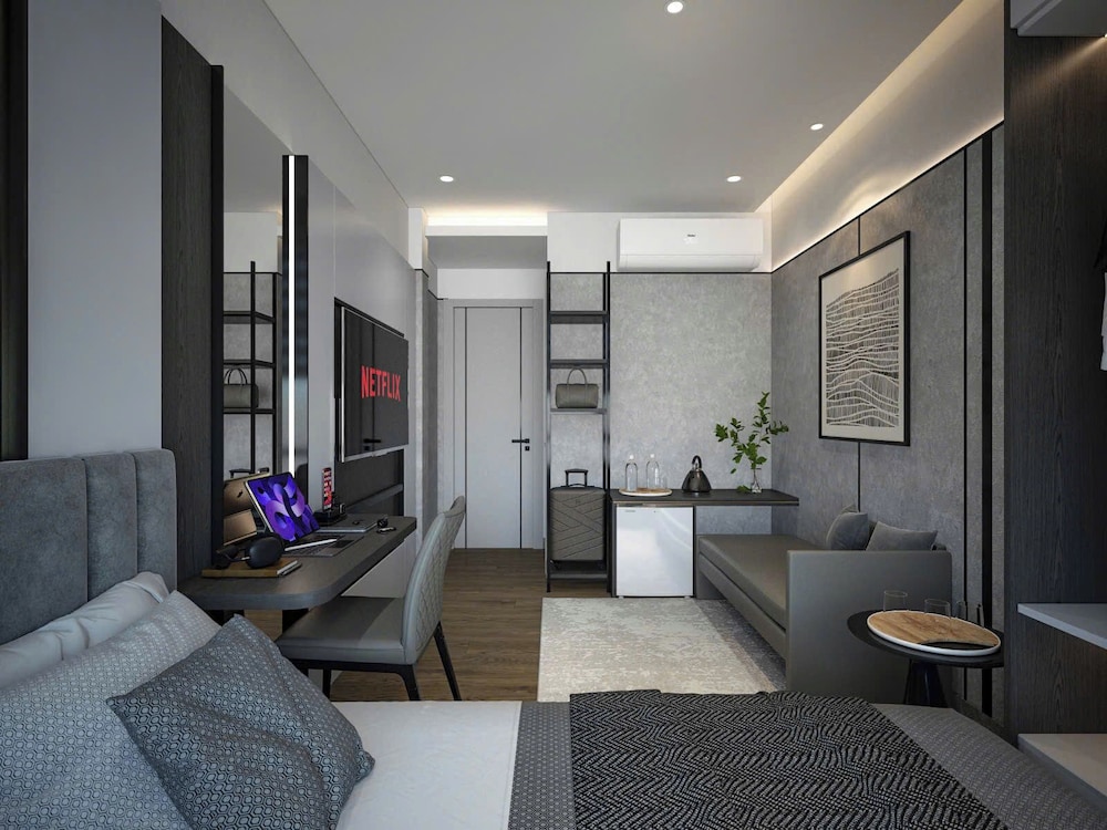 Unite StayCation Nhieu Tu