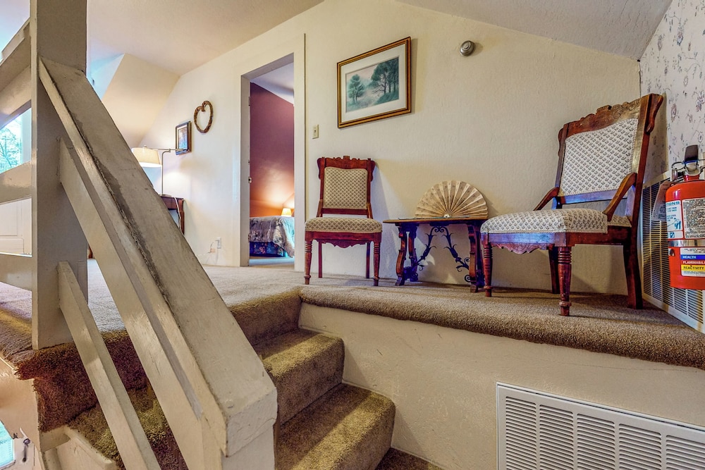 Renovated Forbestown Home w/ Fenced Yard!