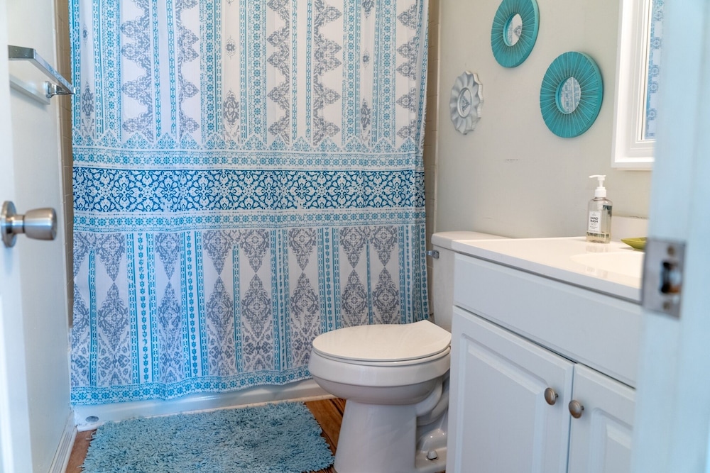 Sea View Cottage - 110 Ponce De Leon 3 Bedroom Home by RedAwning