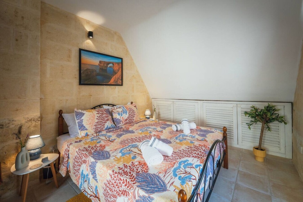 Traditional 500 Year old Gozitan Townhouse