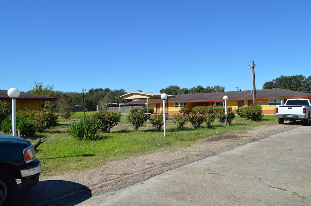 Bay City Vacations - Paradise Inn - Property Image 12