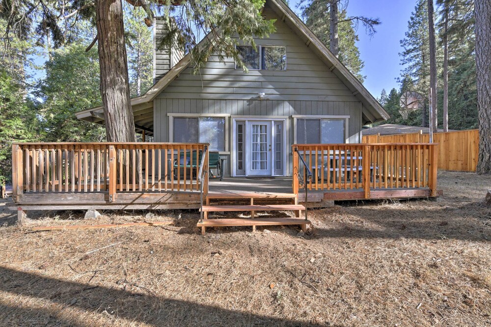 Cabin in Nat'l Forest 35 Min to Boreal Resort - Property Image 4