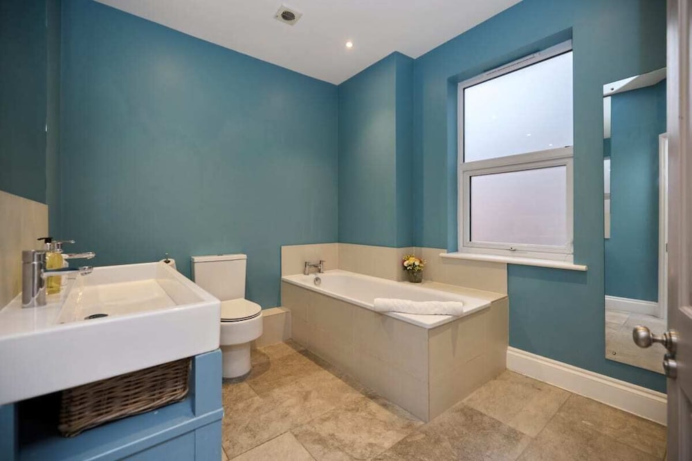 The Harlesden Haven - Stunning 4bdr With Garden