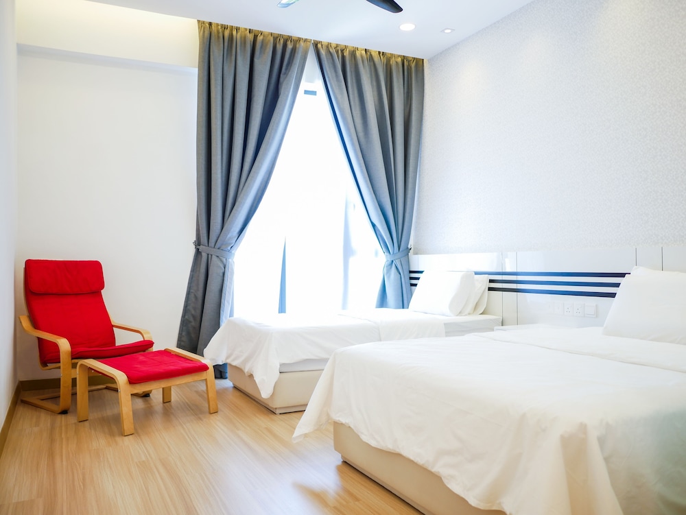 May Full Seaview Luxury Suite photo 5