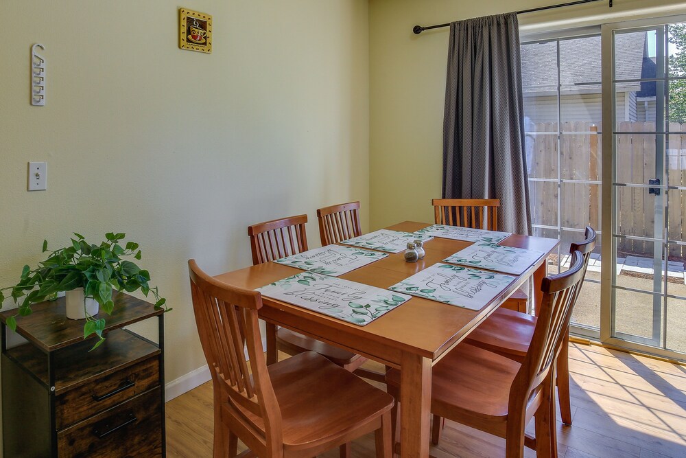 Portland Vacation Rental w/ Fireplace - Near Parks view 5