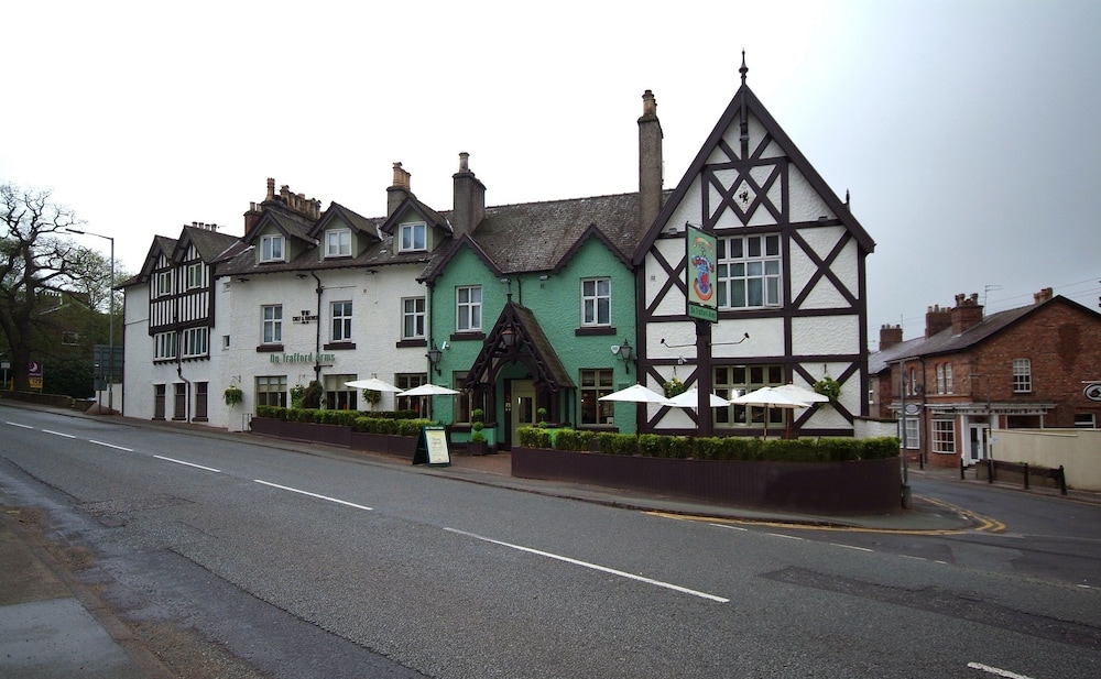 De Trafford Hotel by Chef and Brewer Collection