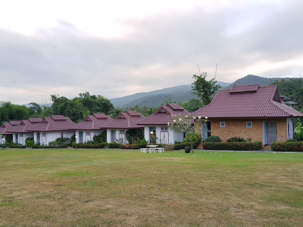 Mae Klang Banyen Hill